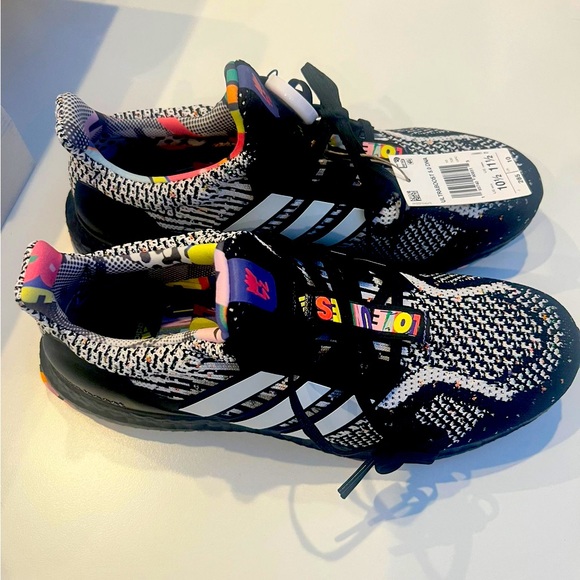 Adidas shoes - Picture 1 of 6